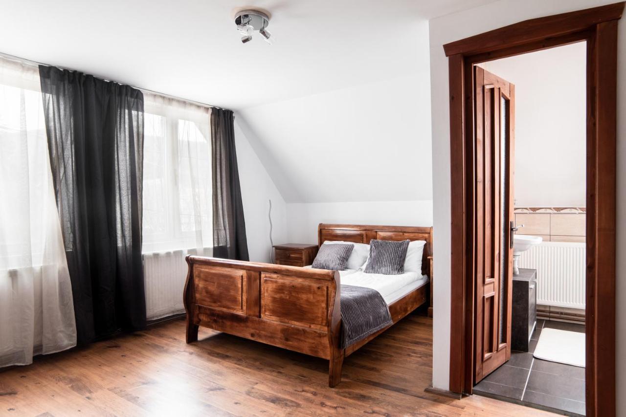 Imado Vendeghaz Apartment Cernat Bagian luar foto